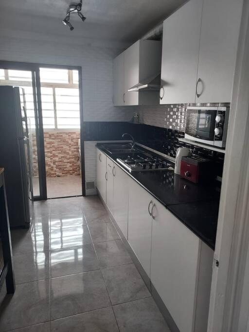 אדחה Apartamento En Palmeras Del Sur מראה חיצוני תמונה