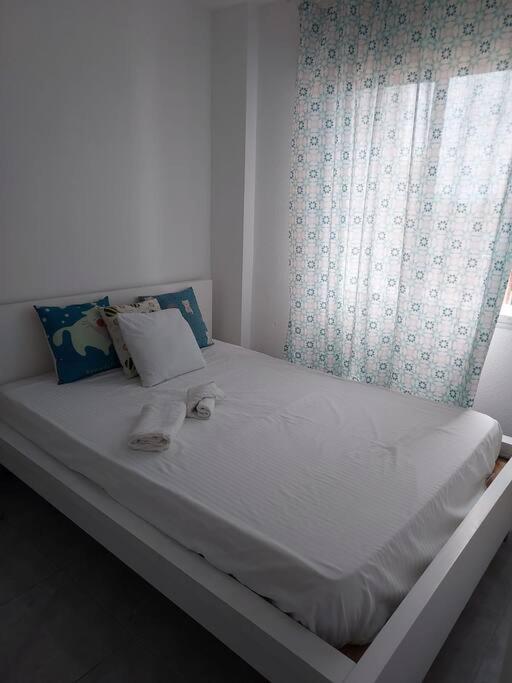 אדחה Apartamento En Palmeras Del Sur מראה חיצוני תמונה